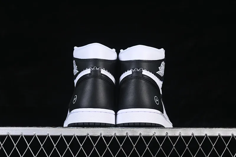 All categories Air Jordan Jordan series basketball shoes Air Jordan 1 High LJR version Fragment Design x Union x Air Jordan 1 Hi Joe 1 Fujiwara Hiroshi Lightning high-top basketball shoes II7282-100